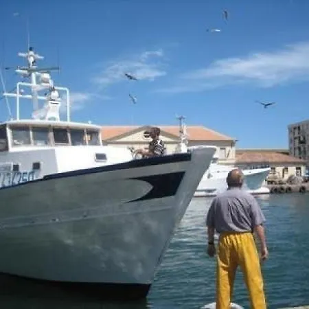T2 Avec Pisicine Proche Plage * Σετ